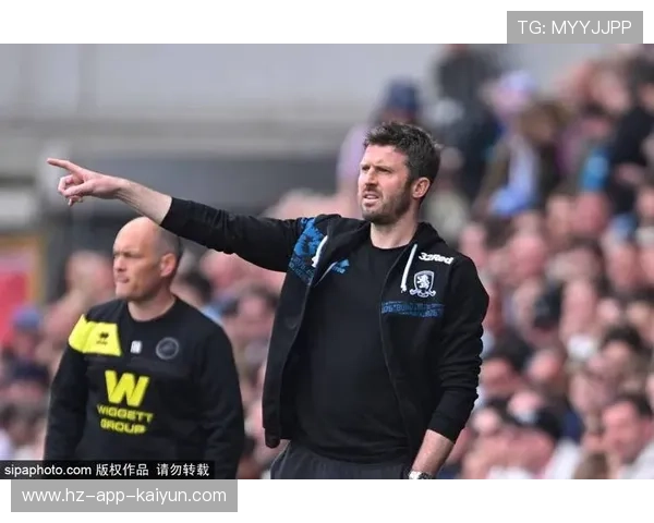 卡里克执教曼联不败纪录延续，战术调整激活B费创造力